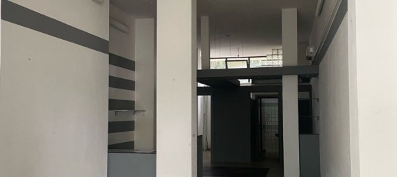 70m² Office in Massa, Italy No. 254998 18