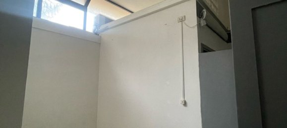 70m² Office in Massa, Italy No. 254998 22