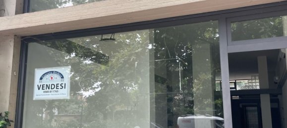 70m² Office in Massa, Italy No. 254998 6