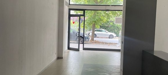 70m² Office in Massa, Italy No. 254998 7