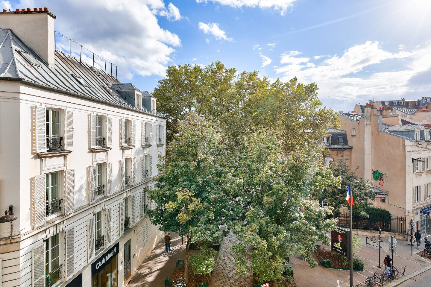 2 bedrooms Duplex in Paris, France No. 128668