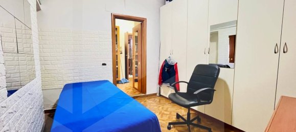 4 rooms Apartment in Naples, Italy No. 32623 5