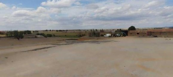 Gewerbliche Immobilie in Zaragoza, Spain 585m², Nr. 62473 20