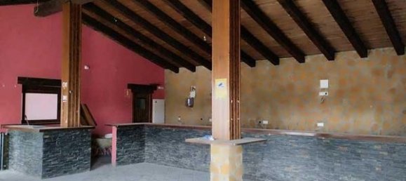 Gewerbliche Immobilie in Zaragoza, Spain 585m², Nr. 62473 21