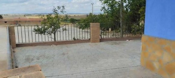 Gewerbliche Immobilie in Zaragoza, Spain 585m², Nr. 62473 24