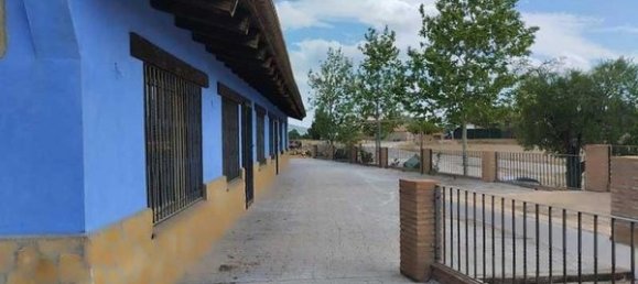 Gewerbliche Immobilie in Zaragoza, Spain 585m², Nr. 62473 25