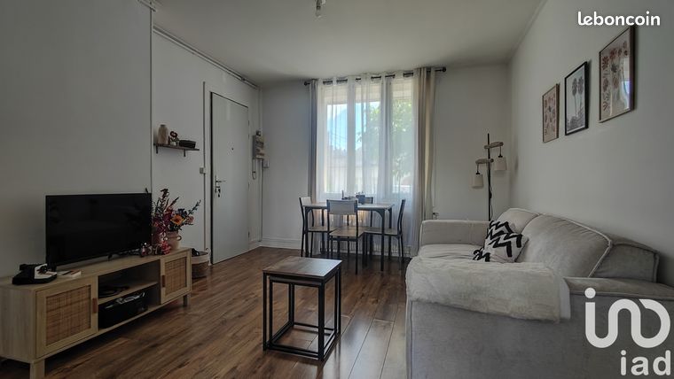 2 bedrooms Apartment in Evreux, France No. 360459