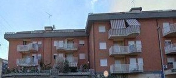 5 غرف نوم شقة في Caltanissetta, Italy رقم 370743 2