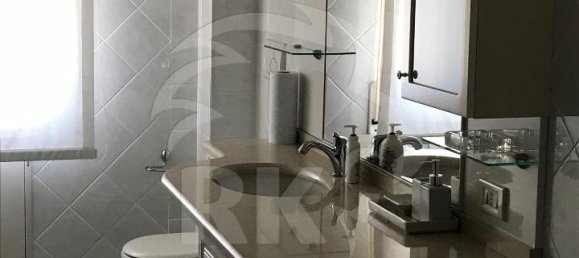 4 rooms Apartment in Bologna, Italy No. 2313 15