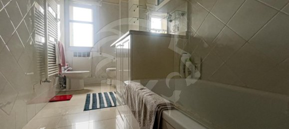 4 rooms Apartment in Bologna, Italy No. 2313 14