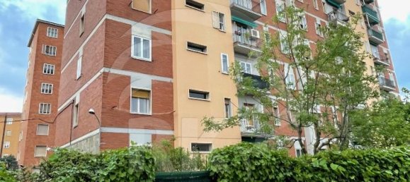 4 rooms Apartment in Bologna, Italy No. 2313 2