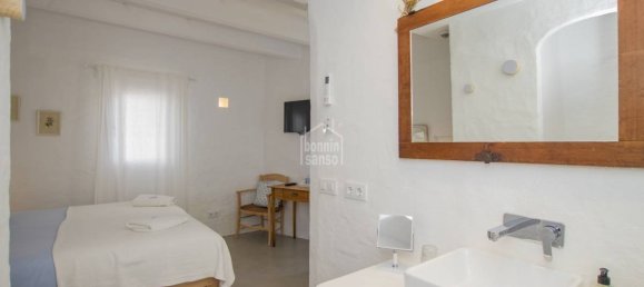 Hotel T5 em Ferreries, Spain N.º 1917 2