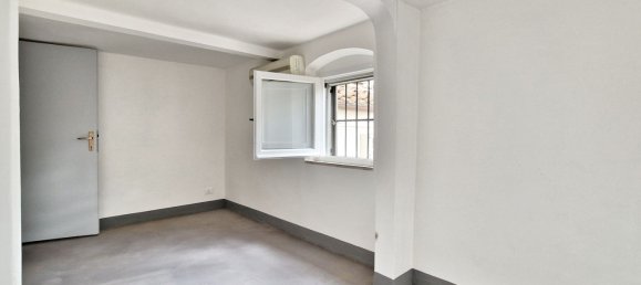 3 rooms Apartment in Florence, Italy No. 205526 11