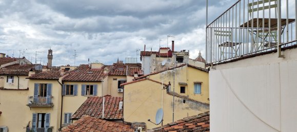 3 rooms Apartment in Florence, Italy No. 205526 4