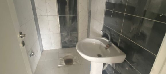 4 rooms Apartment in Trabzon, Turkey No. 30647 4