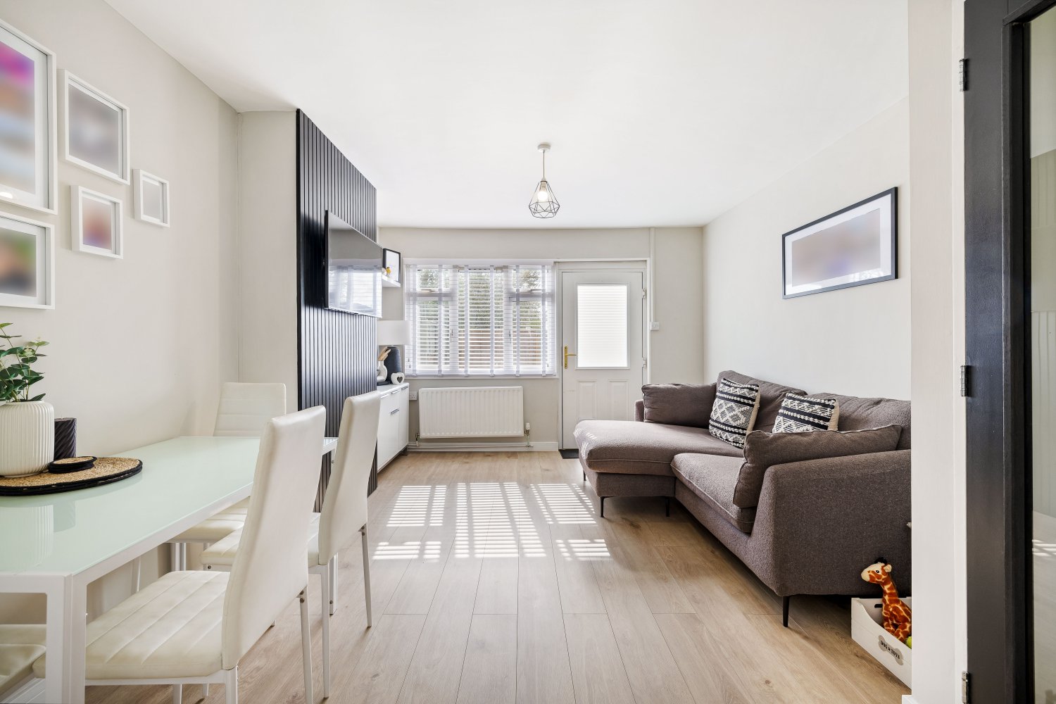 1 bedroom Bungalow in Godalming, United Kingdom No. 1022