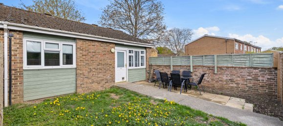 1 bedroom Bungalow in Godalming, United Kingdom No. 1022 14