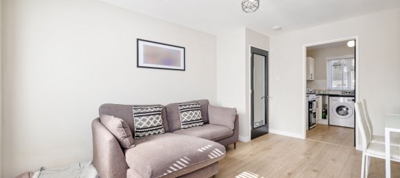 1 bedroom Bungalow in Godalming, United Kingdom No. 1022 5