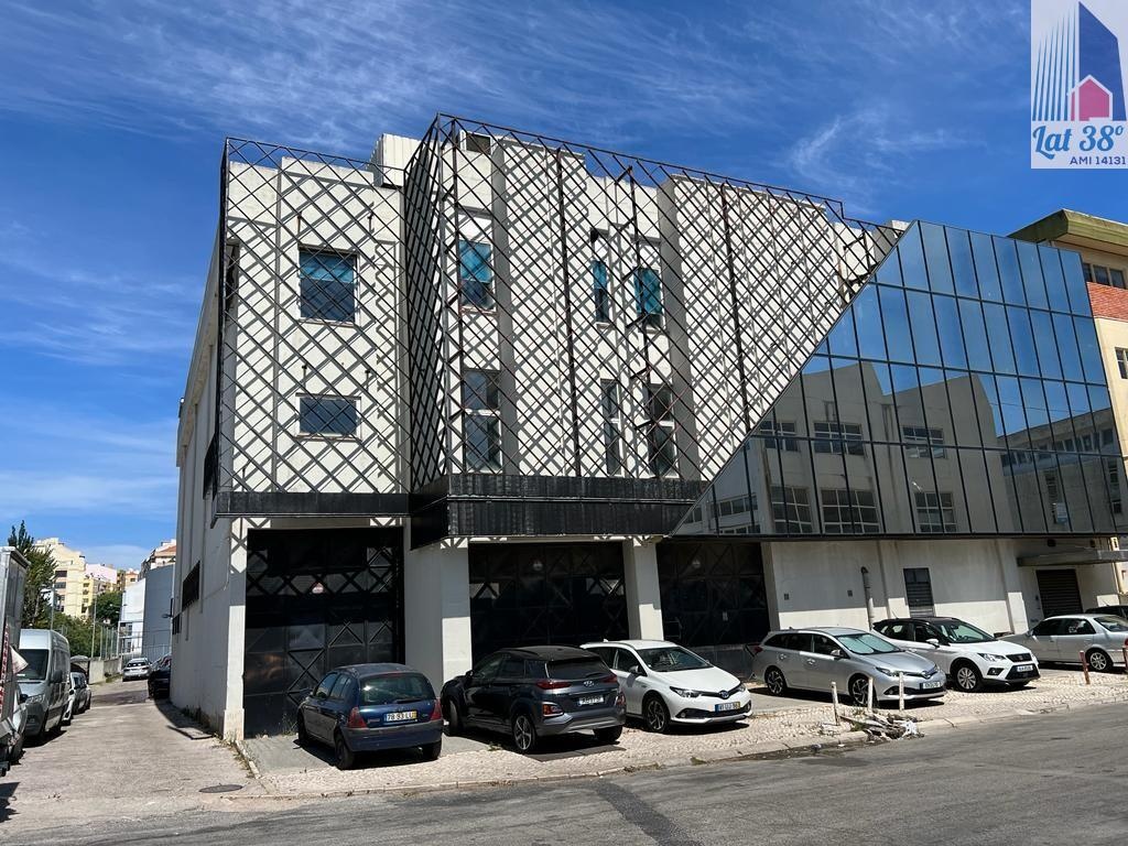 4500m² Warehouse in Loures, Portugal No. 86718