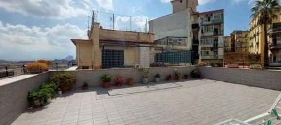 5 rooms Apartment in Naples, Italy No. 14184 10