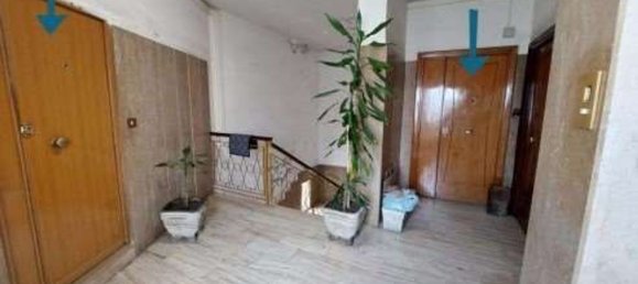 5 rooms Apartment in Naples, Italy No. 14184 3