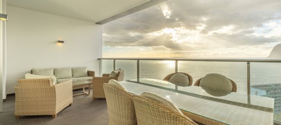 Apartamento de 2 dormitorios en Funchal, Portugal No. 95255 3