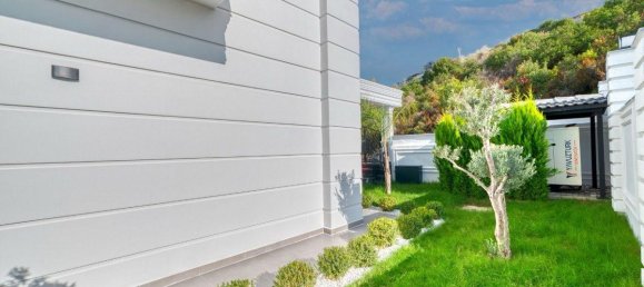 Villa de 5 habitaciónes en Kargicak, Turkey No. 19239 4