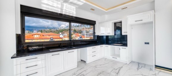 Villa de 5 habitaciónes en Kargicak, Turkey No. 19239 26