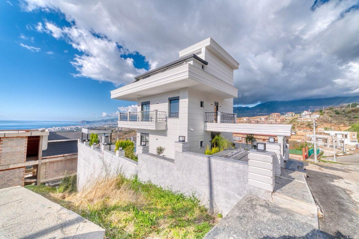 Villa de 5 habitaciónes en Kargicak, Turkey No. 19239
