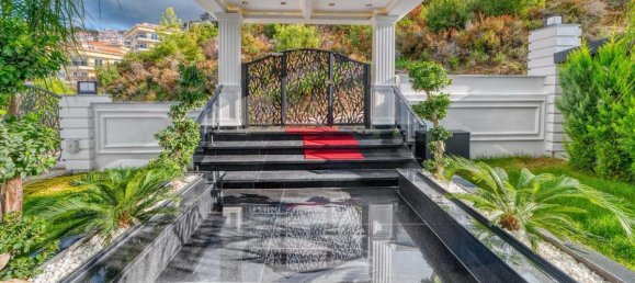 Villa de 5 habitaciónes en Kargicak, Turkey No. 19239 6