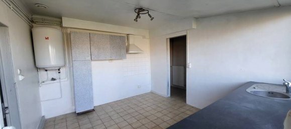 3 bedrooms House in Concremiers, France No. 255421 3