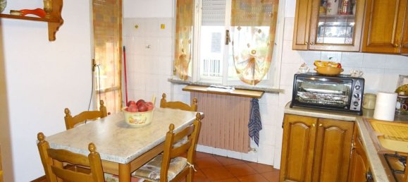 Дом с 5 комнатами в Асти, Италия № 141560 4