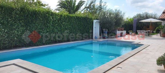 5 rooms Villa in Cecina, Italy No. 79556 4
