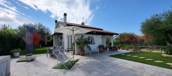 5 rooms Villa in Cecina, Italy No. 79556 10