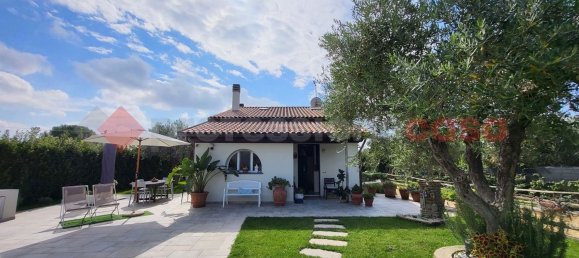 5 rooms Villa in Cecina, Italy No. 79556 8