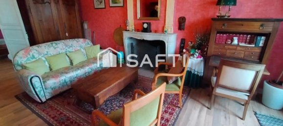 4 bedrooms House in Chinon, France No. 160950 2