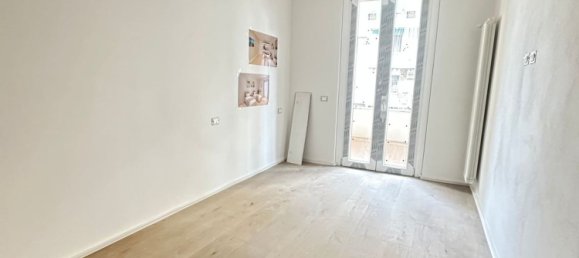 3 rooms Apartment in Florence, Italy No. 9894 6