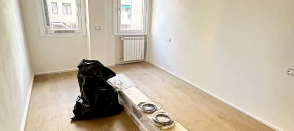 3 rooms Apartment in Florence, Italy No. 9894 17