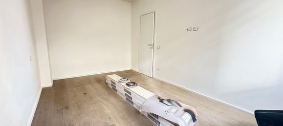 3 rooms Apartment in Florence, Italy No. 9894 18