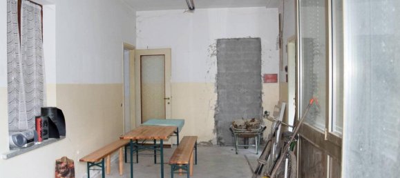 9 rooms House in Gornate-Olona, Italy No. 174834 5