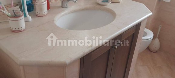 4 Schlafzimmer Wohnung in Genoa, Italy, Nr. 373212 8