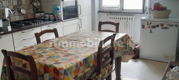4 Schlafzimmer Wohnung in Genoa, Italy, Nr. 373212 10