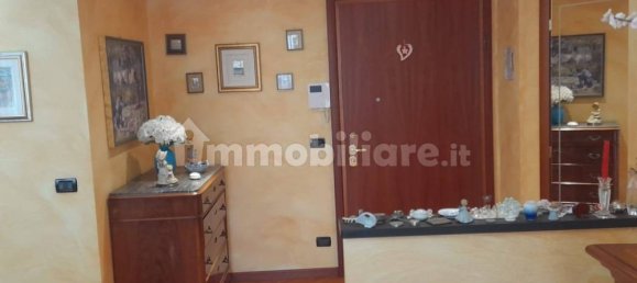 4 Schlafzimmer Wohnung in Genoa, Italy, Nr. 373212 4