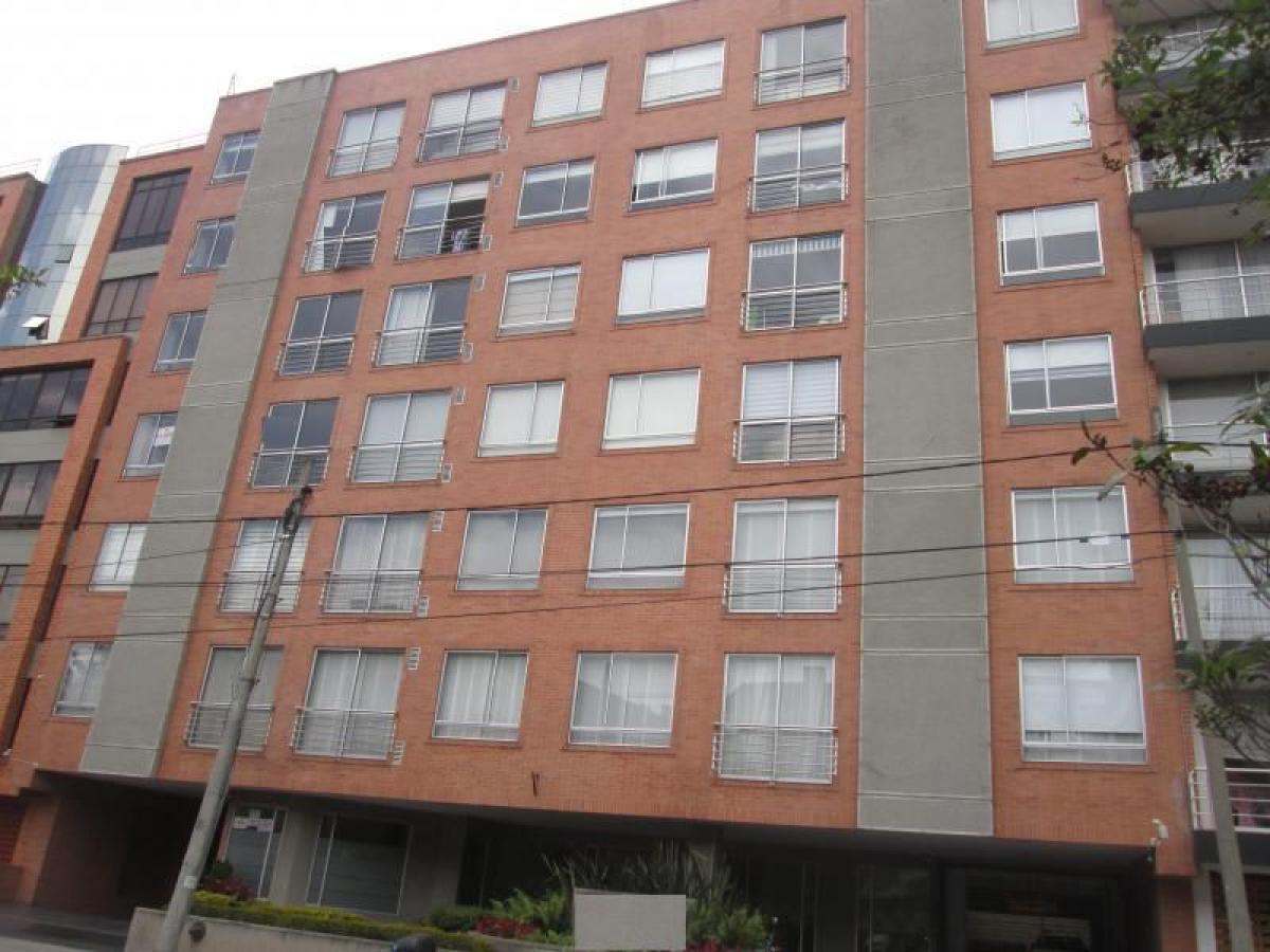 3 bedrooms House in Bogota, Colombia No. 13265