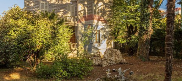 12 bedrooms Villa in Fidenza, Italy No. 327049 3