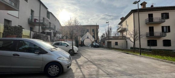 Garage à Gubbio, Italy 38m² No. 177249 2