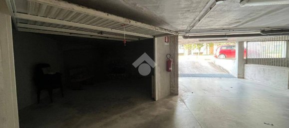 Garage à Gubbio, Italy 38m² No. 177249 6