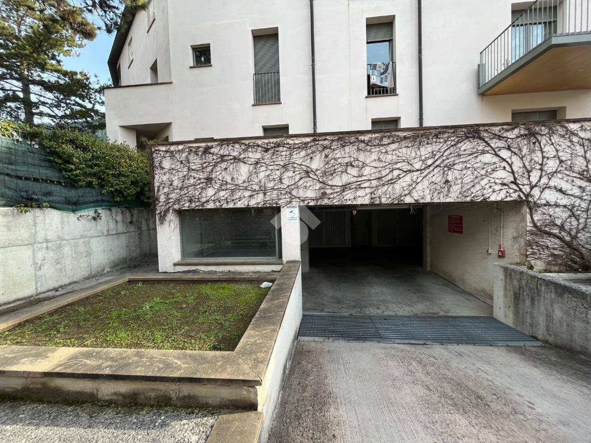 Garage à Gubbio, Italy 38m² No. 177249