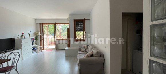 Studio in Peschiera Borromeo, Italy No. 262046 4