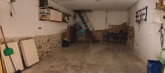 7 rooms Apartment in Rocchetta Sant'Antonio, Italy No. 264940 8